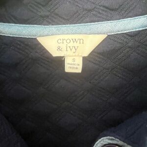 Navy Crown and Ivy Pullover